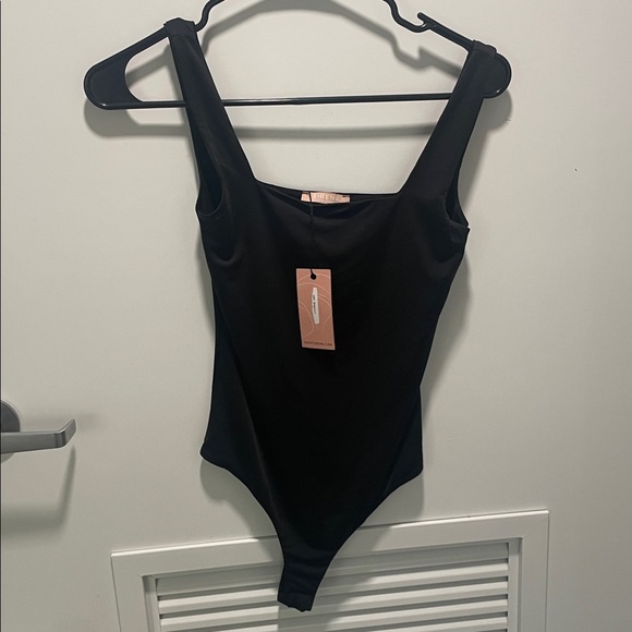 Sirena Santa Barbara size small black NWT adel bodysuit - Picture 4 of 5